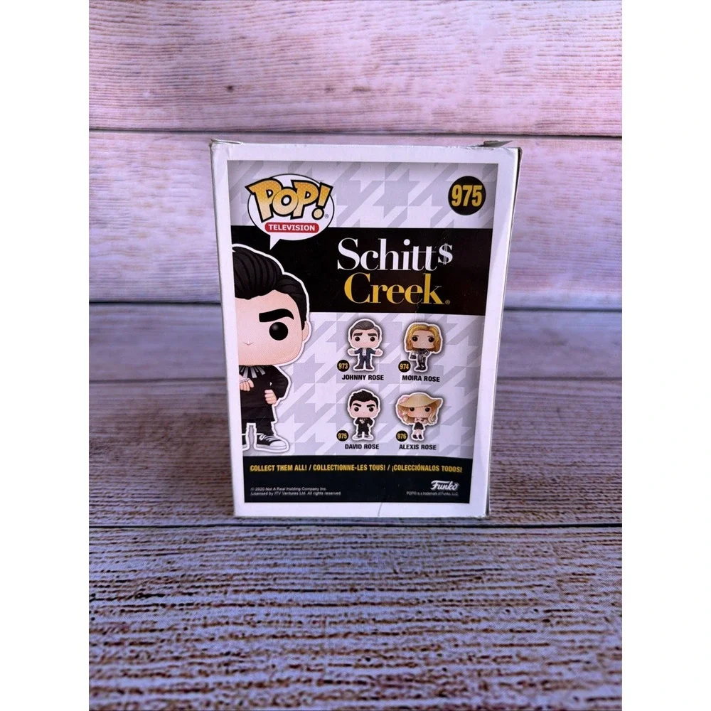David Rose 975 Funko Pop Schitts Creek New Damage Box